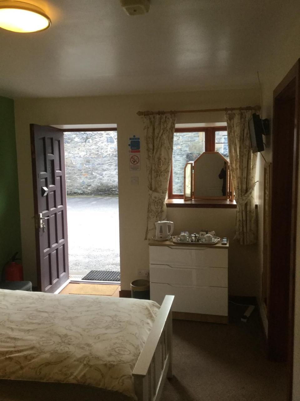 دوفتاون Fife Arms Guest House المظهر الخارجي الصورة